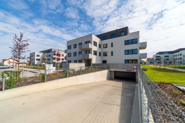 Prenájom bytu 2-izbový 55 m², Žižkova, Horoměřice Prenájom bytu 2-izbový 55 m², Žižkova, Horoměřice