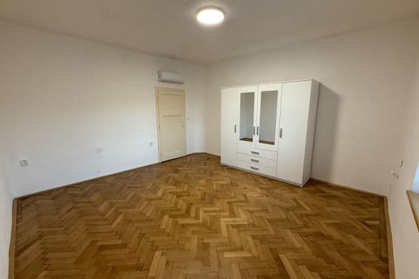 Prenájom bytu 2-izbový 69 m², Hutní osada, Zastávka Prenájom bytu 2-izbový 69 m², Hutní osada, Zastávka