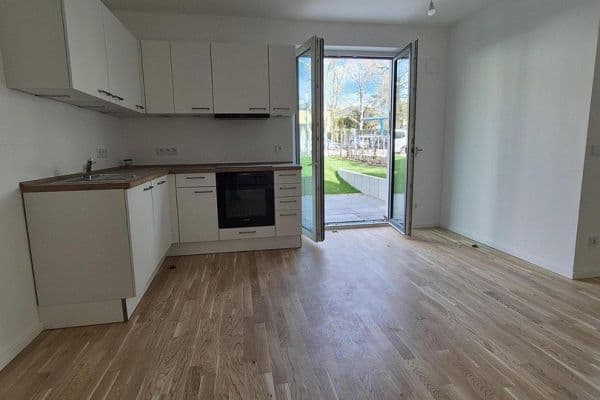 Prenájom bytu 1-izbový 43 m², Schillerstr. 21, Berlin, Berlín Prenájom bytu 1-izbový 43 m², Schillerstr. 21, Berlin, Berlín