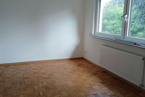 Prenájom bytu 3-izbový 91 m², Korntal-Münc Prenájom bytu 3-izbový 91 m², Korntal-Münc