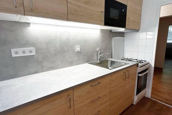 Prenájom bytu 3-izbový 25 m², Letovická, Brno Prenájom bytu 3-izbový 25 m², Letovická, Brno
