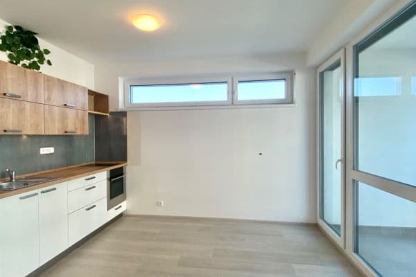 Prenájom bytu 1-izbový 34 m², Stočesova, Praha Prenájom bytu 1-izbový 34 m², Stočesova, Praha