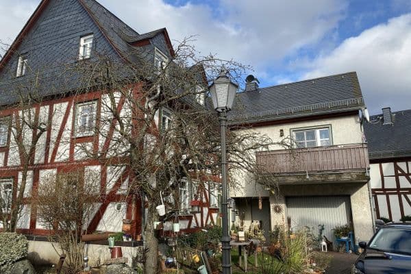 Prenájom bytu 6-izbový 116 m², Hauptstr.53, Dillenburg Eibach Prenájom bytu 6-izbový 116 m², Hauptstr.53, Dillenburg Eibach