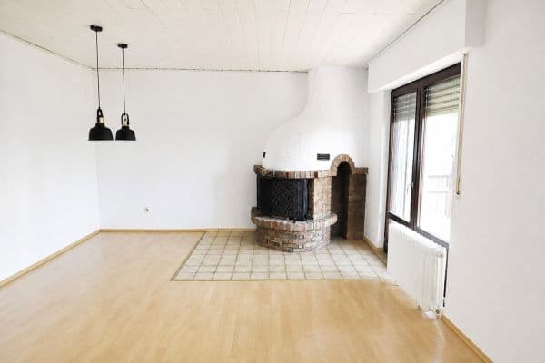 Prenájom bytu 3-izbový 98 m², Hartenauer Str. 45, Bickenbach Prenájom bytu 3-izbový 98 m², Hartenauer Str. 45, Bickenbach