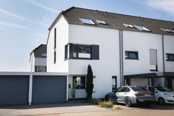 Predaj domu 134 m², pozemok 191 m², Langenfeld (Rheinland) Predaj domu 134 m², pozemok 191 m², Langenfeld (Rheinland)