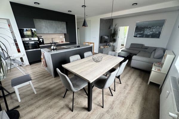 Prenájom bytu 3-izbový 62 m², Družstevnická, Havířov Prenájom bytu 3-izbový 62 m², Družstevnická, Havířov