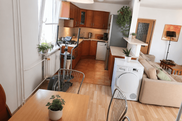 Predaj bytu 3-izbový 71 m², Štichova, Praha Predaj bytu 3-izbový 71 m², Štichova, Praha