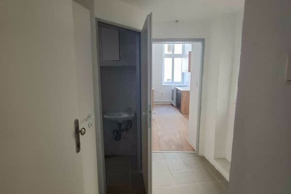 Prenájom bytu 3-izbový 78 m², Sedláčkova, Plzeň, Plzeňský kraj Prenájom bytu 3-izbový 78 m², Sedláčkova, Plzeň, Plzeňský kraj