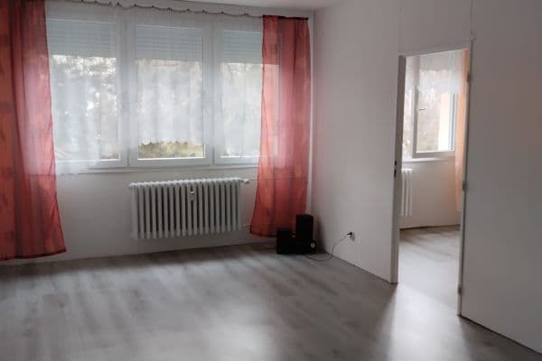Predaj bytu 3-izbový 67 m², Dr. E. Beneše, Neratovice Predaj bytu 3-izbový 67 m², Dr. E. Beneše, Neratovice