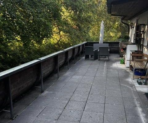Prenájom bytu 2-izbový 77 m², München, Bavorsko Prenájom bytu 2-izbový 77 m², München, Bavorsko