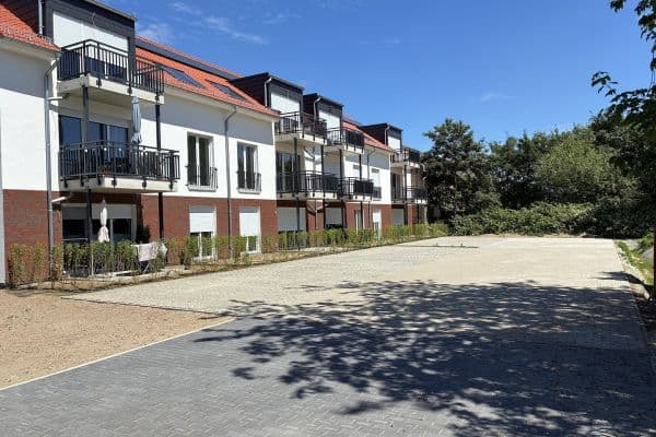 Prenájom bytu 2-izbový 70 m², Nauen, Brandenbursko Prenájom bytu 2-izbový 70 m², Nauen, Brandenbursko