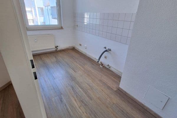 Prenájom bytu 2-izbový 55 m², Carl-Wilhelm-Str. 33, Krefeld Prenájom bytu 2-izbový 55 m², Carl-Wilhelm-Str. 33, Krefeld