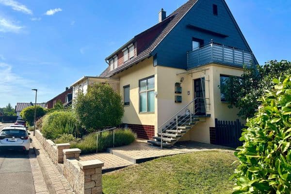 Predaj domu 160 m², pozemok 859 m², Drosselstraße 8, Neustadt Predaj domu 160 m², pozemok 859 m², Drosselstraße 8, Neustadt