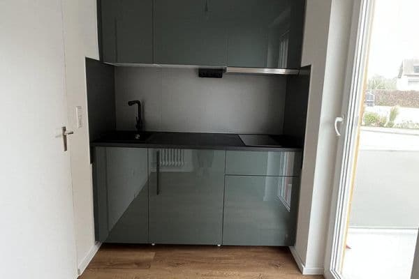 Prenájom bytu 1-izbový 38 m², Lörrach, Bádensko-Wurttembersko Prenájom bytu 1-izbový 38 m², Lörrach, Bádensko-Wurttembersko