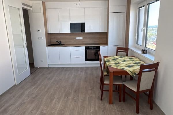 Predaj bytu 2-izbový 60 m², Chodská, Trutnov Predaj bytu 2-izbový 60 m², Chodská, Trutnov