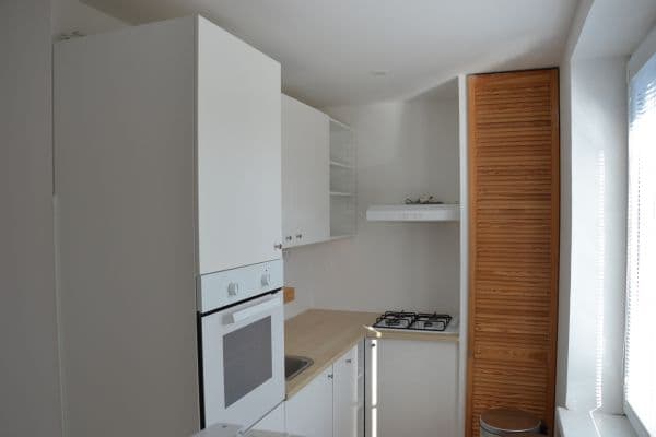 Prenájom bytu 2-izbový 50 m², Komenského, Adamov Prenájom bytu 2-izbový 50 m², Komenského, Adamov