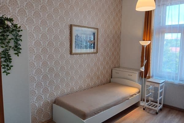 Prenájom bytu 1-izbový 23 m², Svatoslavova, Praha Prenájom bytu 1-izbový 23 m², Svatoslavova, Praha