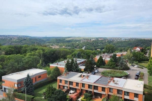 Prenájom bytu 2-izbový 59 m², Řešovská, Praha Prenájom bytu 2-izbový 59 m², Řešovská, Praha