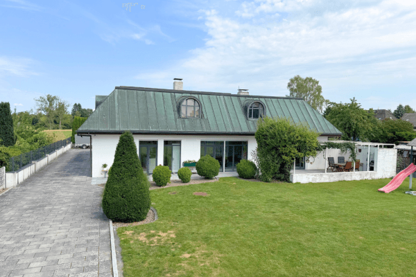 Predaj domu 400 m², pozemok 1.684 m², Bienenbüttel Predaj domu 400 m², pozemok 1.684 m², Bienenbüttel