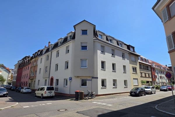 Prenájom bytu 4-izbový 110 m², Biberstr. 11, Pforzheim Prenájom bytu 4-izbový 110 m², Biberstr. 11, Pforzheim
