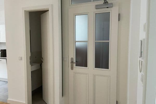 Prenájom bytu 2-izbový 52 m², Frankfurt, Hesensko Prenájom bytu 2-izbový 52 m², Frankfurt, Hesensko