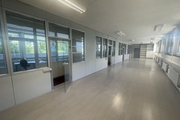 Prenájom kancelárie 222 m², Weil der Stadt Prenájom kancelárie 222 m², Weil der Stadt