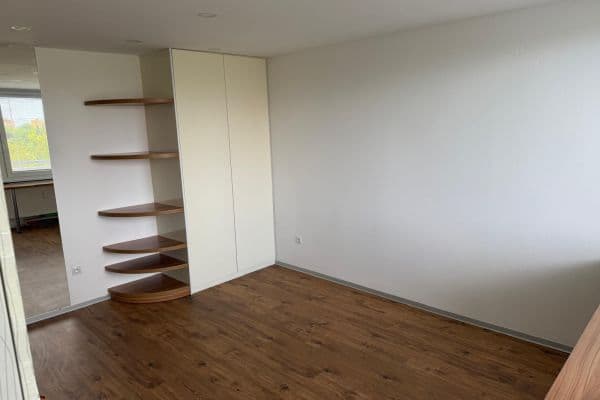 Prenájom bytu 1-izbový 36 m², Bělehradská, Pardubice, Pardubický kraj Prenájom bytu 1-izbový 36 m², Bělehradská, Pardubice, Pardubický kraj