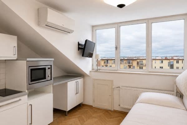 Predaj bytu 1-izbový 16 m², Libická, Praha Predaj bytu 1-izbový 16 m², Libická, Praha