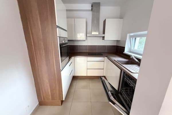 Predaj bytu 2-izbový 71 m², Rýnská, Praha Predaj bytu 2-izbový 71 m², Rýnská, Praha