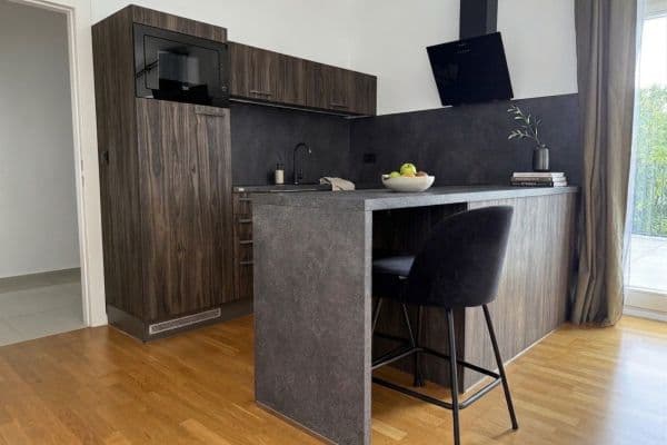 Predaj bytu 1-izbový 81 m², Záhřebská, Praha Predaj bytu 1-izbový 81 m², Záhřebská, Praha
