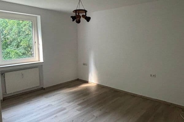 Prenájom bytu 2-izbový 60 m², Phönixhütte 13, Essen Prenájom bytu 2-izbový 60 m², Phönixhütte 13, Essen