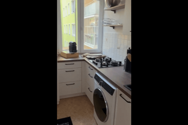 Prenájom bytu 1-izbový 21 m², München, Bavorsko Prenájom bytu 1-izbový 21 m², München, Bavorsko