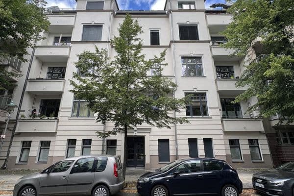 Predaj bytu 3-izbový 99 m², Heesestraße 18, Berlin, Berlín Predaj bytu 3-izbový 99 m², Heesestraße 18, Berlin, Berlín