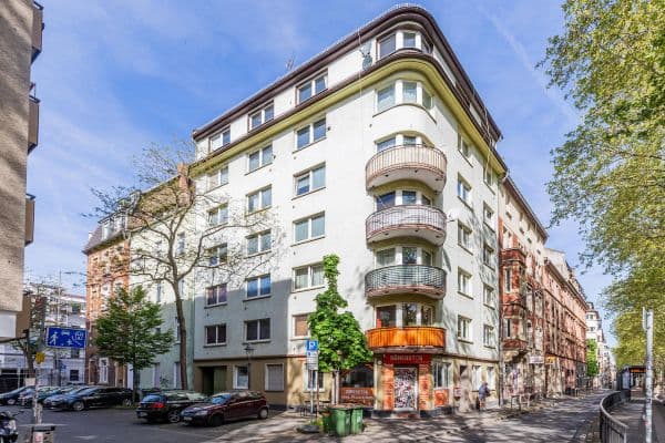 Prenájom bytu 1-izbový 40 m², Kaiser-Wilhelm-Ring 39, Mainz, Porýnie-Falcko Prenájom bytu 1-izbový 40 m², Kaiser-Wilhelm-Ring 39, Mainz, Porýnie-Falcko