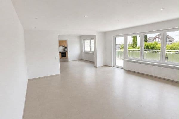 Prenájom bytu 3-izbový 107 m², Eichenweg 3, Waldbronn Prenájom bytu 3-izbový 107 m², Eichenweg 3, Waldbronn
