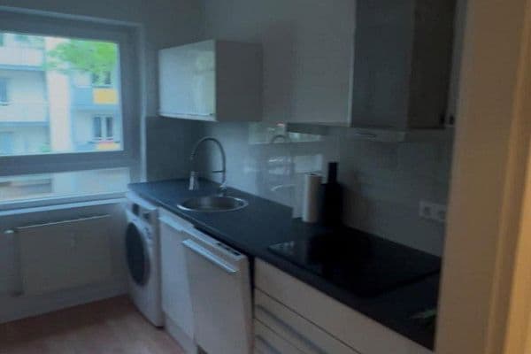 Prenájom bytu 70 m², Grötzinger Str. 50, Karlsruhe Prenájom bytu 70 m², Grötzinger Str. 50, Karlsruhe