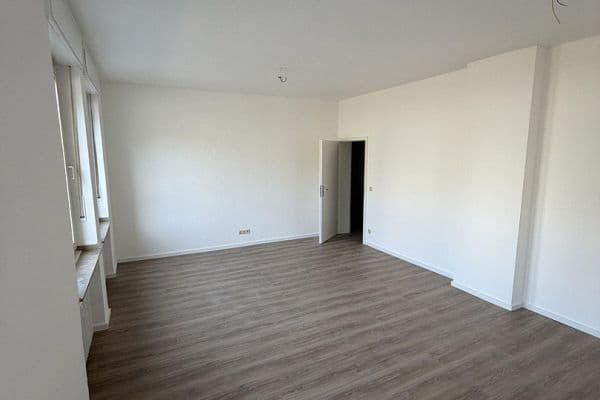 Prenájom bytu 2-izbový 60 m², Hülser Straße 373, Krefeld, Severné Porýnie - Westfálsko Prenájom bytu 2-izbový 60 m², Hülser Straße 373, Krefeld, Severné Porýnie - Westfálsko