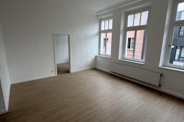 Prenájom bytu 2-izbový 55 m², Adolfstraße 9, Krefeld, Severné Porýnie - Westfálsko Prenájom bytu 2-izbový 55 m², Adolfstraße 9, Krefeld, Severné Porýnie - Westfálsko