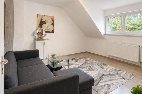 Prenájom bytu 3-izbový 77 m², Karlsruhe, Bádensko-Wurttembersko Prenájom bytu 3-izbový 77 m², Karlsruhe, Bádensko-Wurttembersko
