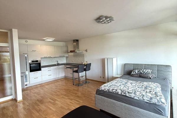 Prenájom bytu 1-izbový 49 m², Nürnberg Prenájom bytu 1-izbový 49 m², Nürnberg