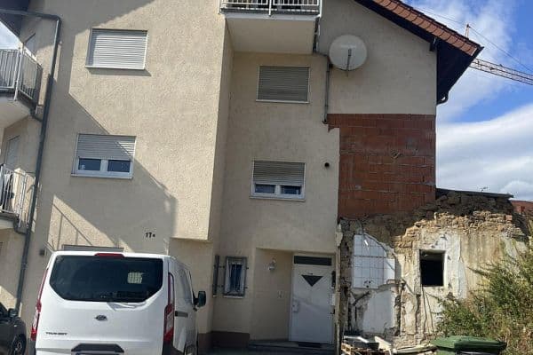 Prenájom bytu 3-izbový 85 m², Hans Doll Strasse 17 A, Sinsheim-Reihen Prenájom bytu 3-izbový 85 m², Hans Doll Strasse 17 A, Sinsheim-Reihen