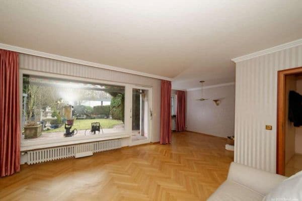 Predaj domu 118 m², pozemok 229 m², Litzelwiese 42, Frankfurt Predaj domu 118 m², pozemok 229 m², Litzelwiese 42, Frankfurt
