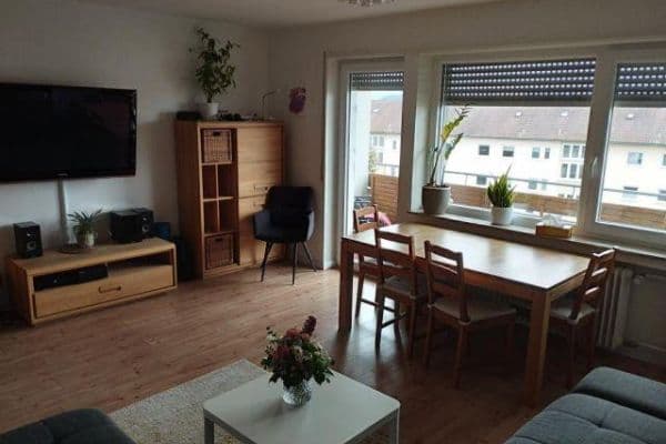 Predaj bytu 3-izbový 85 m², Esslingen am Neckar, Bádensko-Wurttembersko Predaj bytu 3-izbový 85 m², Esslingen am Neckar, Bádensko-Wurttembersko