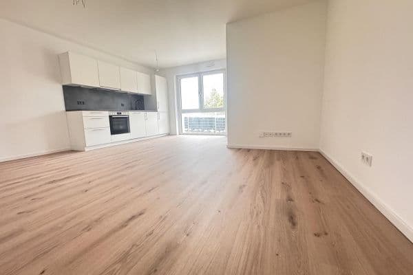 Prenájom bytu 2-izbový 65 m², Kreuzsteinstraße 7-9, Nürnberg Prenájom bytu 2-izbový 65 m², Kreuzsteinstraße 7-9, Nürnberg