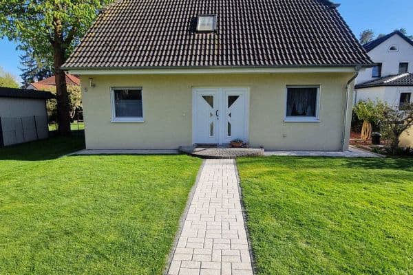 Predaj domu 116 m², pozemok 650 m², Glienicke/Nordbahn Predaj domu 116 m², pozemok 650 m², Glienicke/Nordbahn