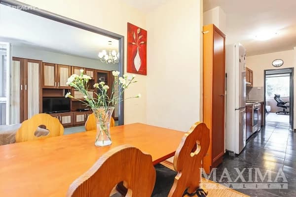 Prenájom bytu 3-izbový 72 m², Kytlická, Praha Prenájom bytu 3-izbový 72 m², Kytlická, Praha