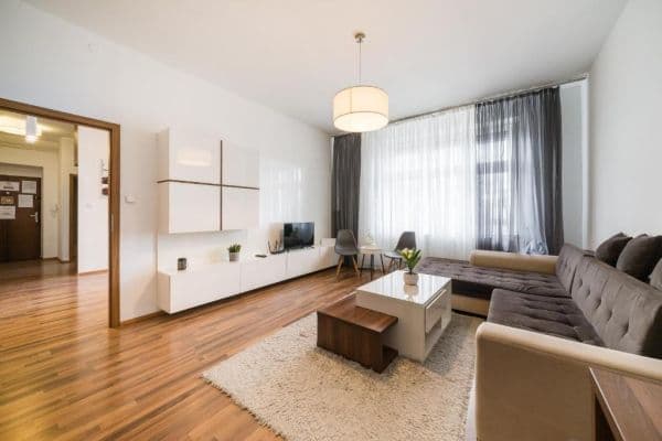 Prenájom bytu 3-izbový 124 m², Vlhká, Brno Prenájom bytu 3-izbový 124 m², Vlhká, Brno