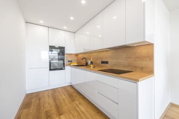 Predaj bytu 3-izbový 69 m², Rezlerova, Praha Predaj bytu 3-izbový 69 m², Rezlerova, Praha