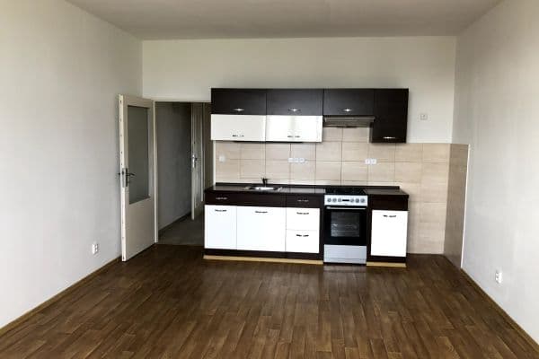 Prenájom bytu 1-izbový 30 m², Oblouková, Praha Prenájom bytu 1-izbový 30 m², Oblouková, Praha