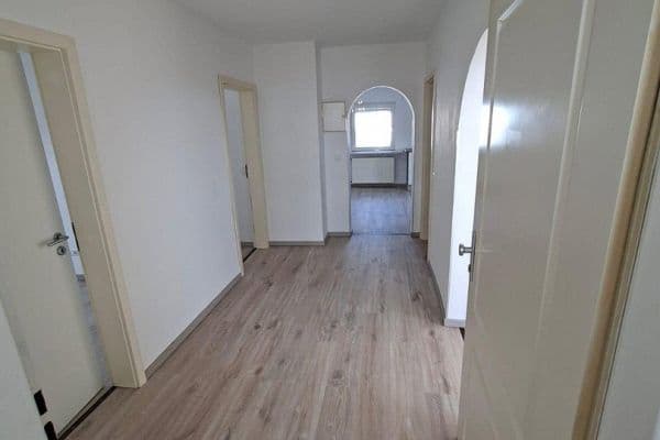 Prenájom bytu 3-izbový 84 m², Erlensee Prenájom bytu 3-izbový 84 m², Erlensee